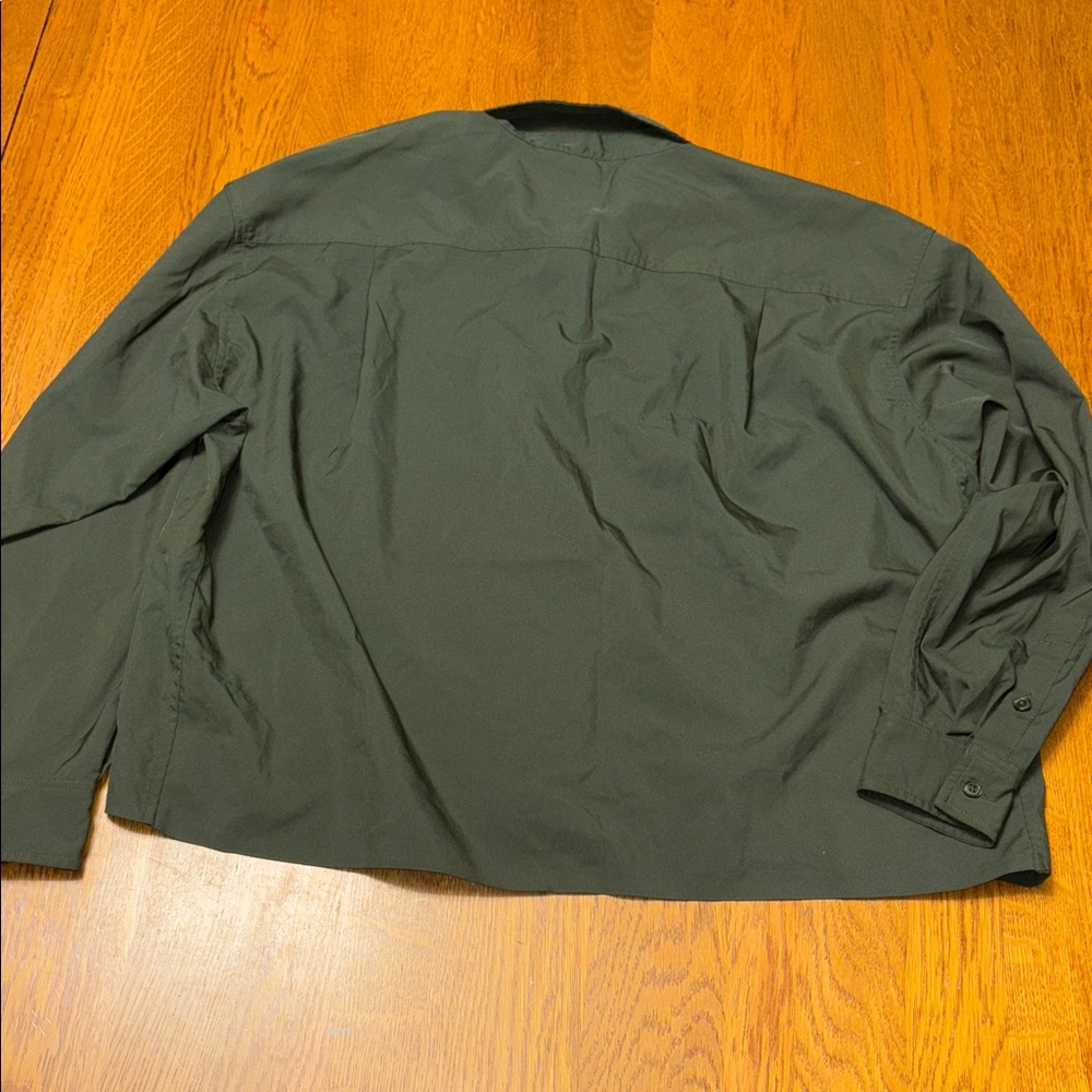 Athleta medium box button down Olive green Shirt - image 3